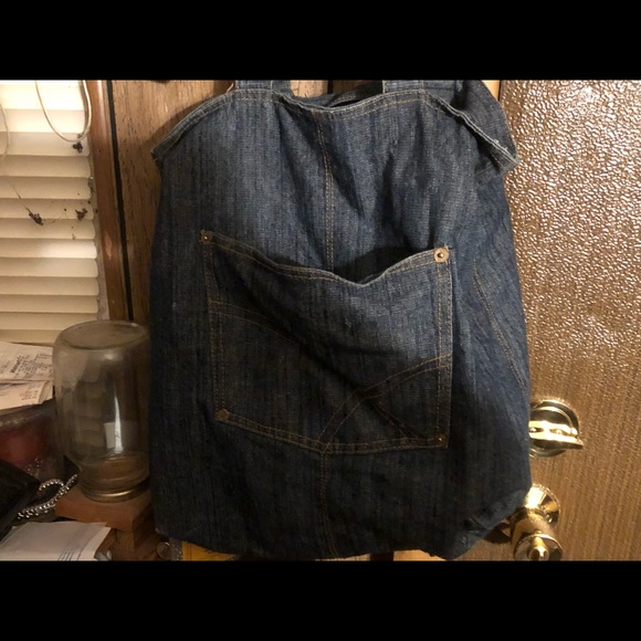 Purses - Picture 7 of 8